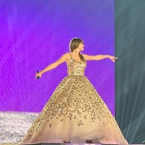 Meet your Posher, Taylor